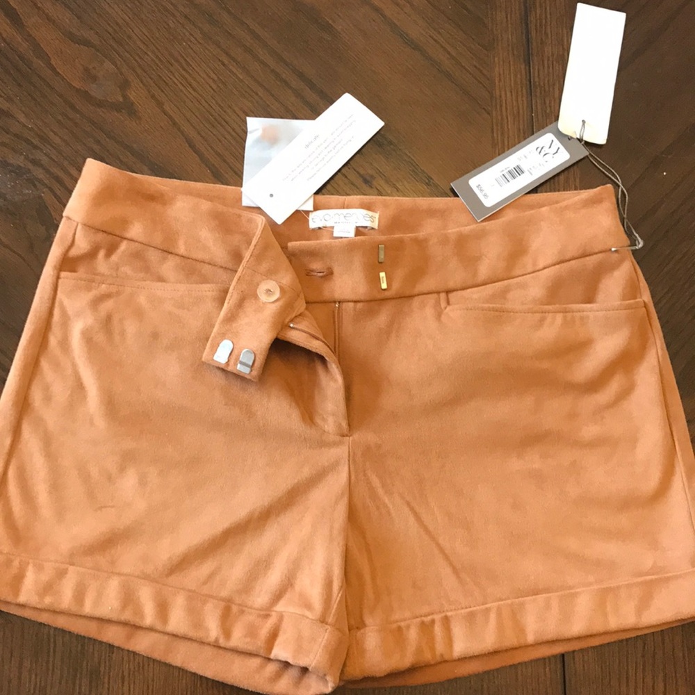 NY&Co NWT beige suede shorts sz 2